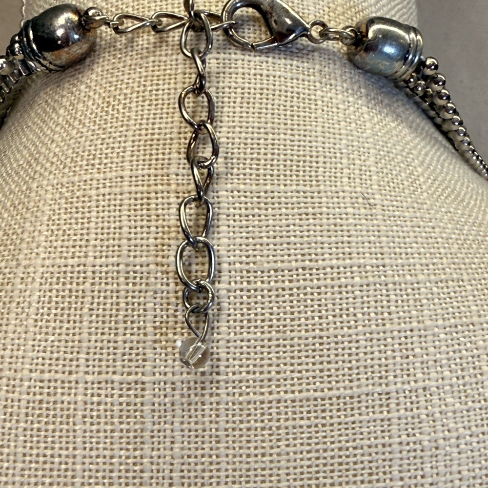 Large solitaire Faceted Crystal glass Pendant triple tassel statement necklace. - Picture 7 of 8